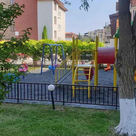 закрытый охраняемый комплекс жилого типа аполлон 9 Apartment *
